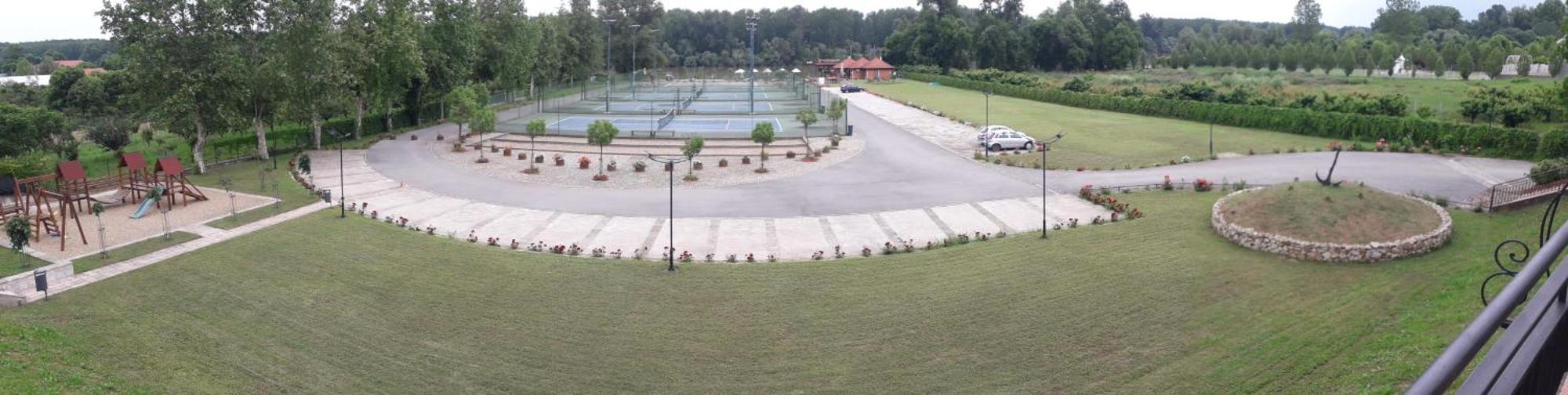 Hotel Marina Oasa Grocka Bagian luar foto
