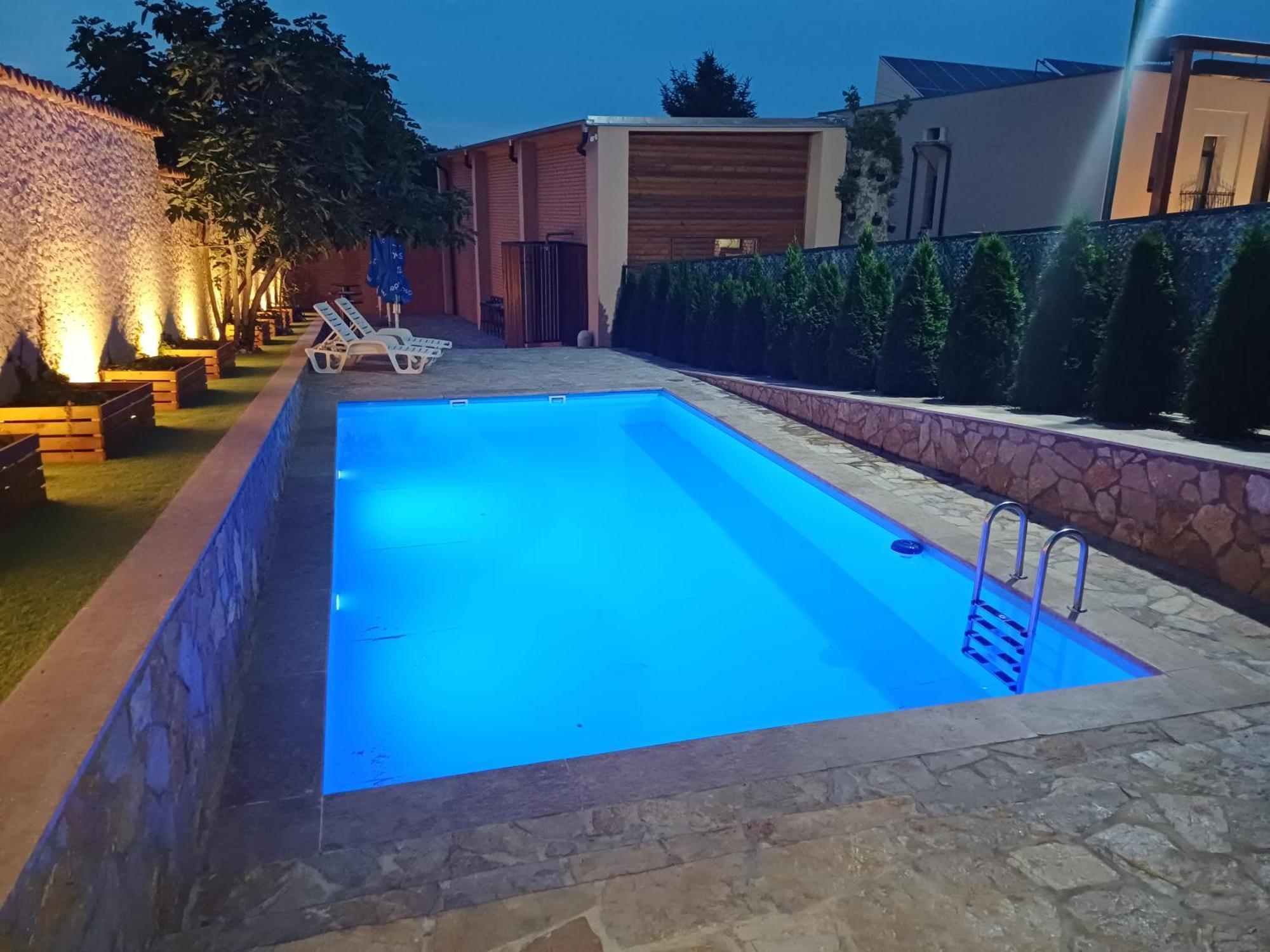 Hotel Marina Oasa Grocka Bagian luar foto